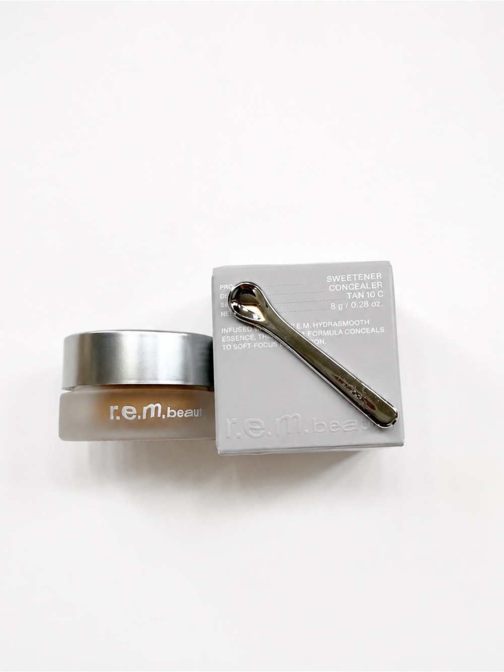 R.E.M Beauty “Tan 10c” Concealer